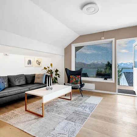 Villa The Arctic Dream I Amazing View I Families Tromsø